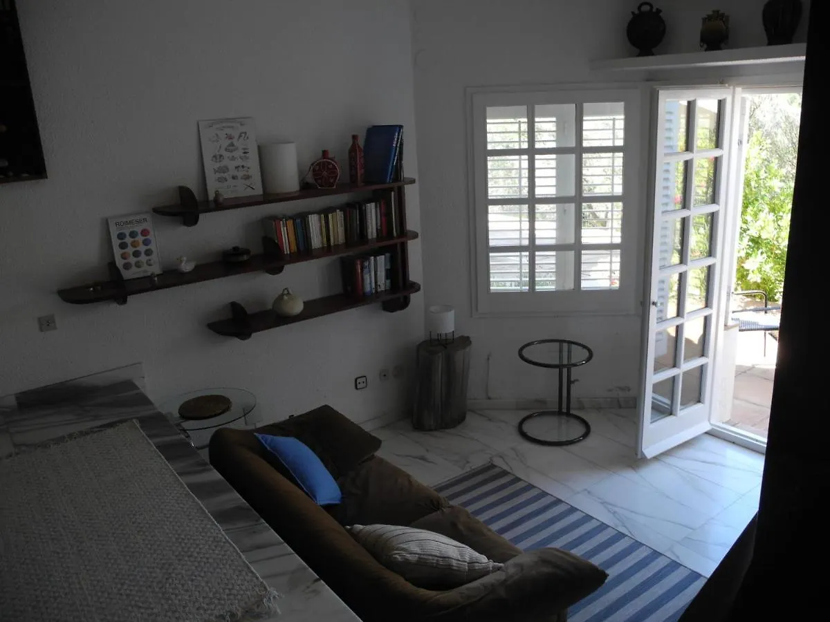 Tranquilos Estudios Cerca De La Playa Cadaques Apartment
