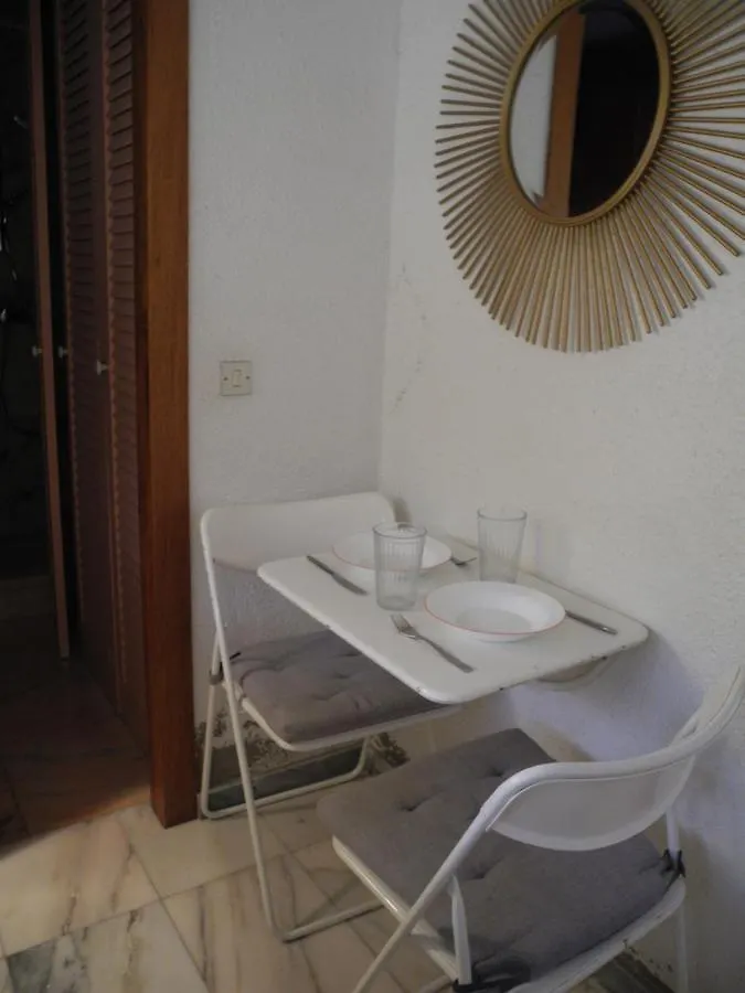 Tranquilos Estudios Cerca De La Playa Cadaques Apartment