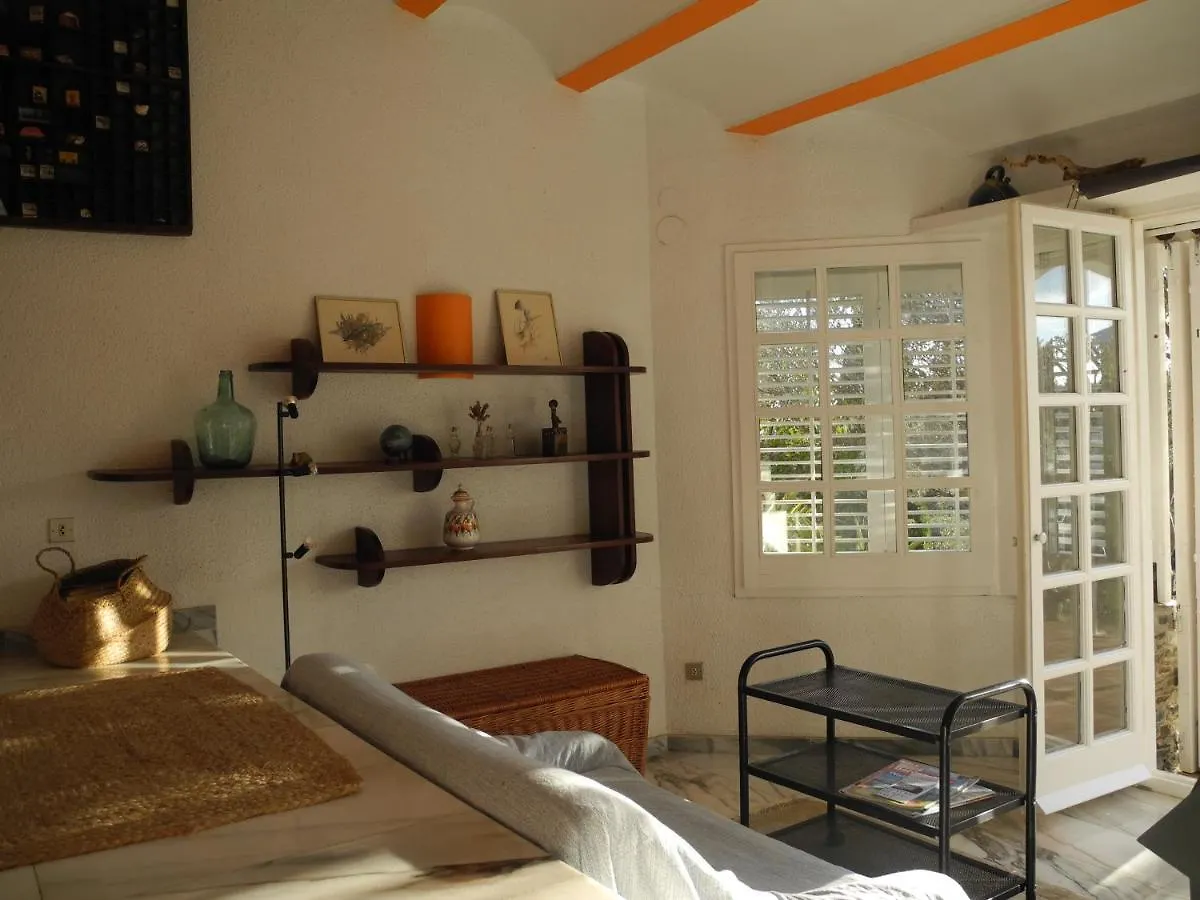 Tranquilos Estudios Cerca De La Playa Cadaques 0*,  Spain